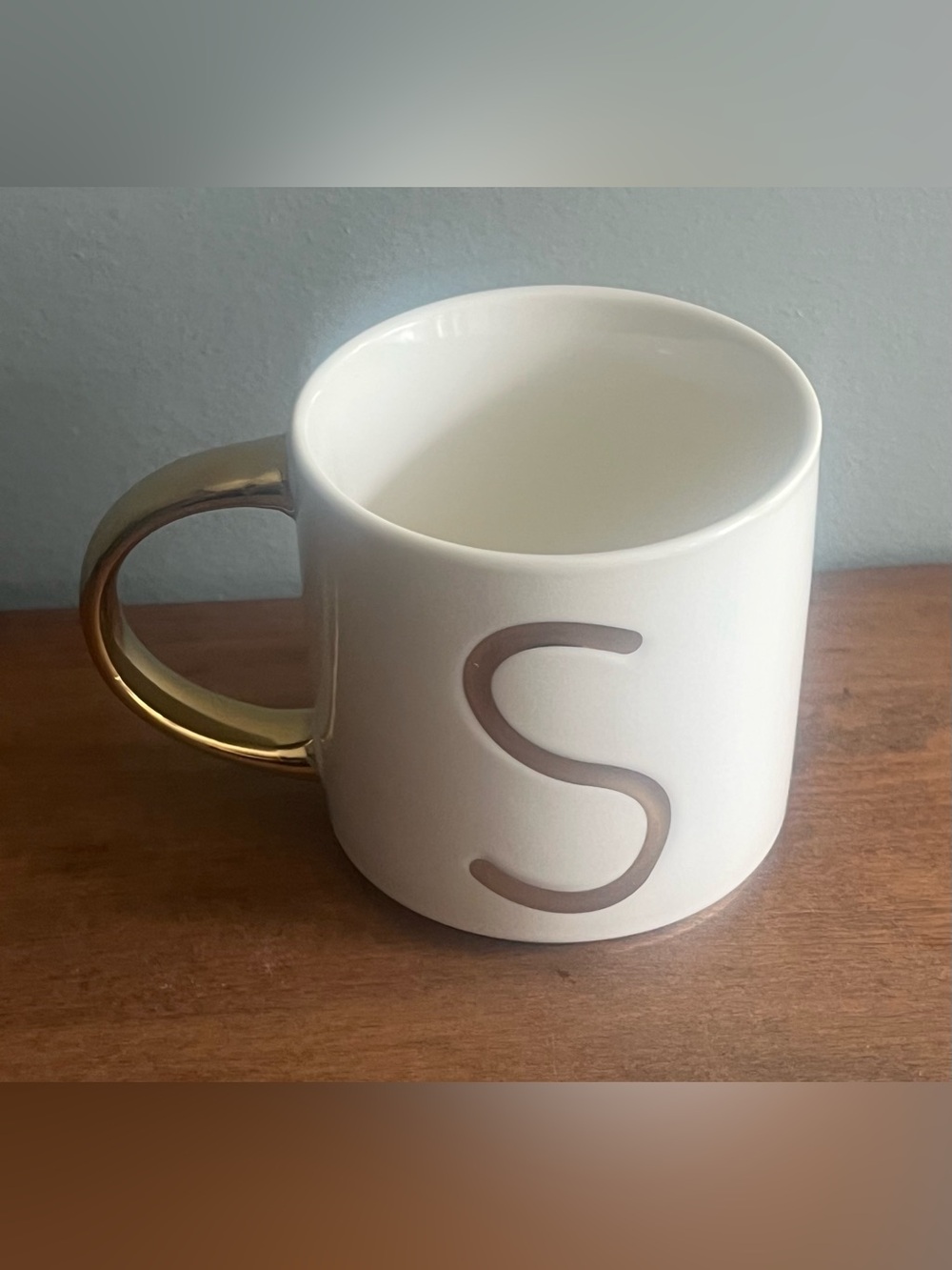 NEW SH Home White And Gold Monogram Gold Letter “S” Coffee Drink Mug Cup